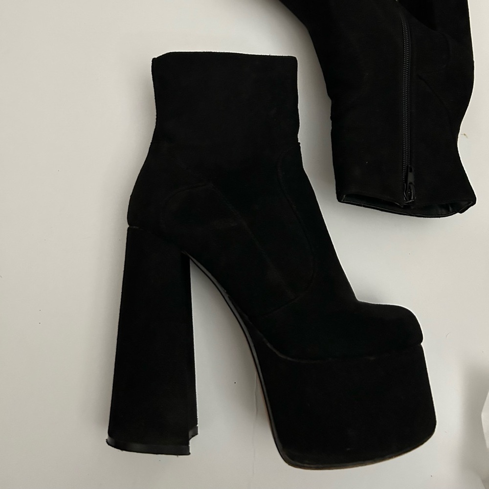 Black Platform Boots